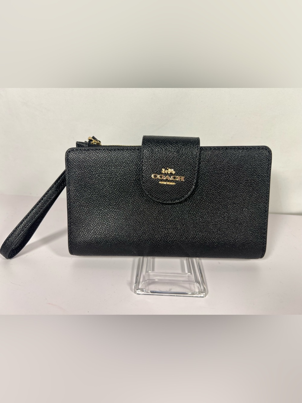 2103: Coach New York Crossgrain Leather Phone Wallet Wristlet Black